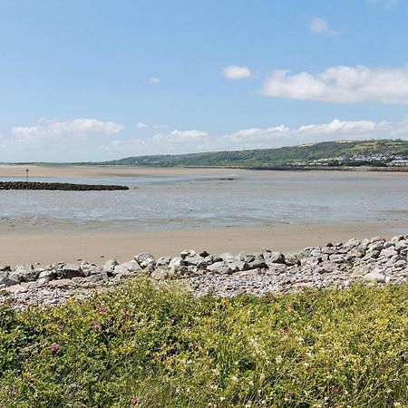 Beachlands Villa Llanelli Exterior photo