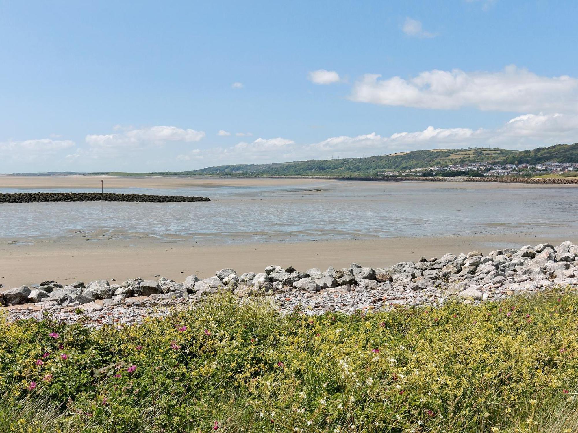 Beachlands Llanelli Exterior photo
