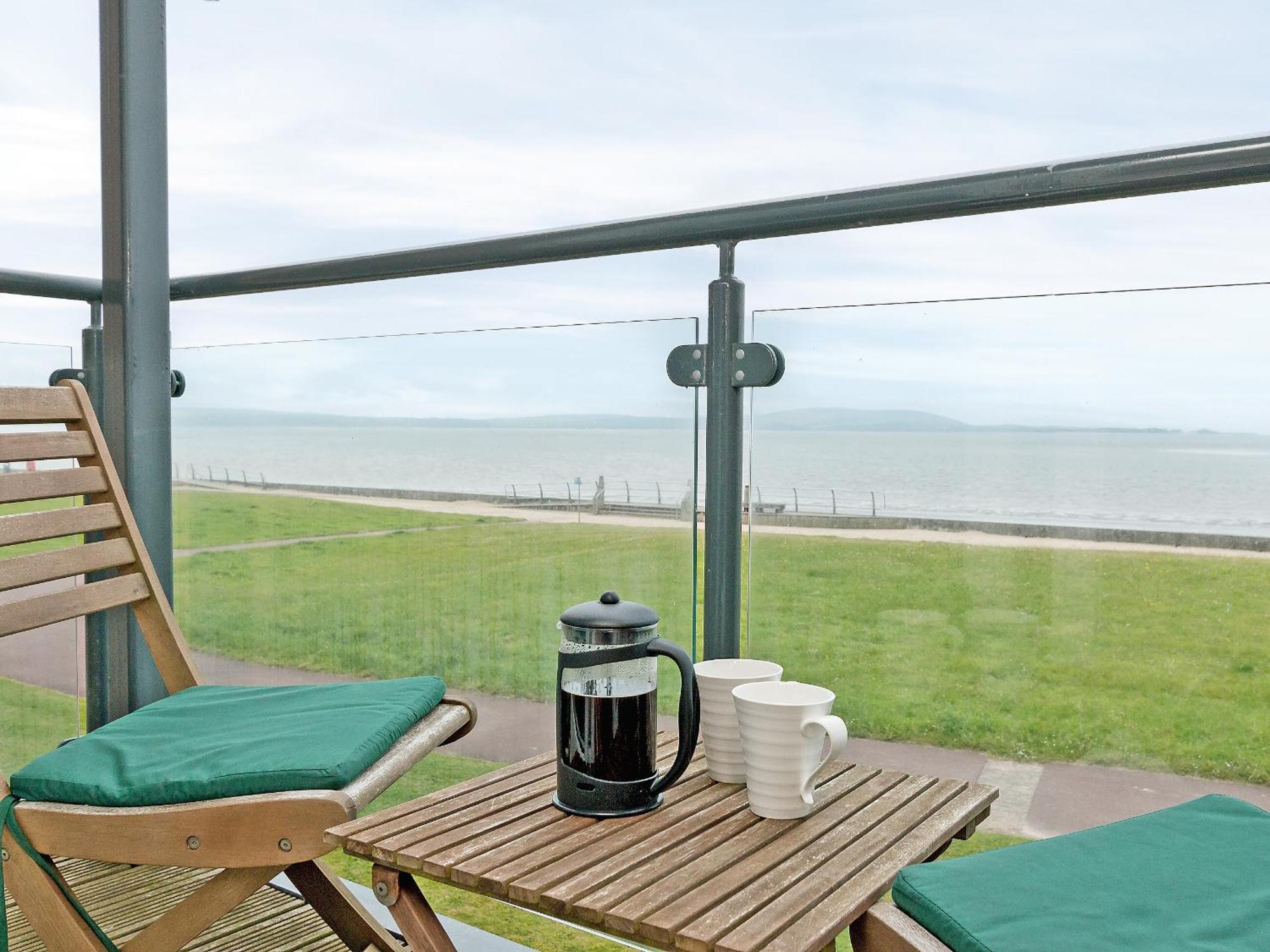 Beachlands Llanelli Exterior photo